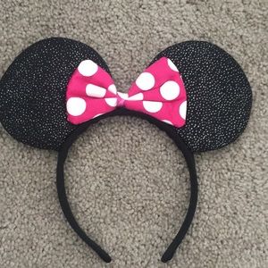 Disney Minnie Mouse ears